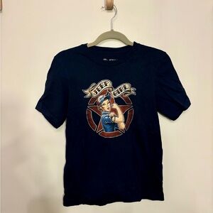 Got as gift
Never worn 
Jeep girl T-Shirtrt